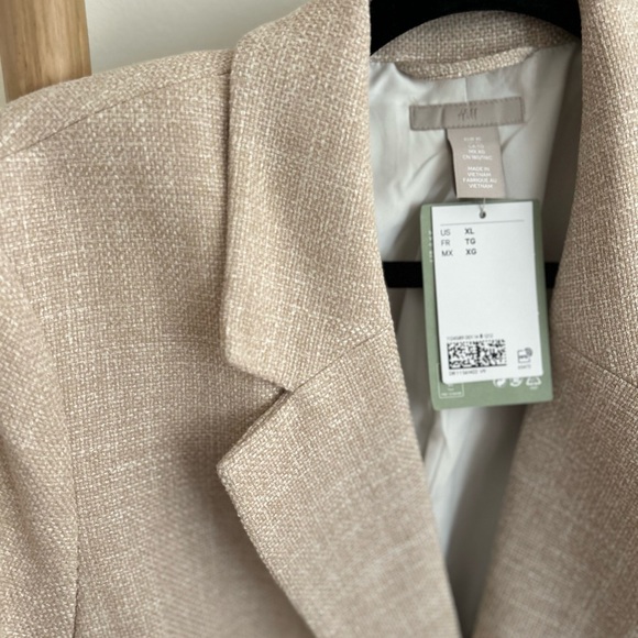 H&M Women’s Blazer Jacket - Picture 2 of 2